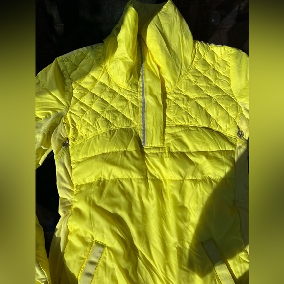 lululemon what the fluff pullover - Picture 2 of 5